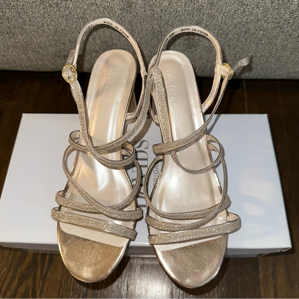 DAVID'S BRIDAL - Metallic Block Heel Sandals with Glitter Straps - Picture 7 of 13